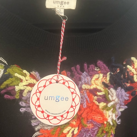 Umgee Black Western Style Fun Sweater with Multicolor Yarn Bull Design - NWT - Picture 3 of 3